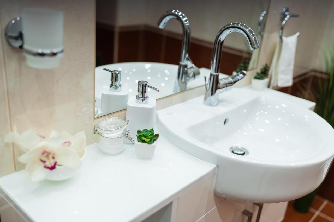 Sara-Lux Apartman Nyarliget المظهر الخارجي الصورة