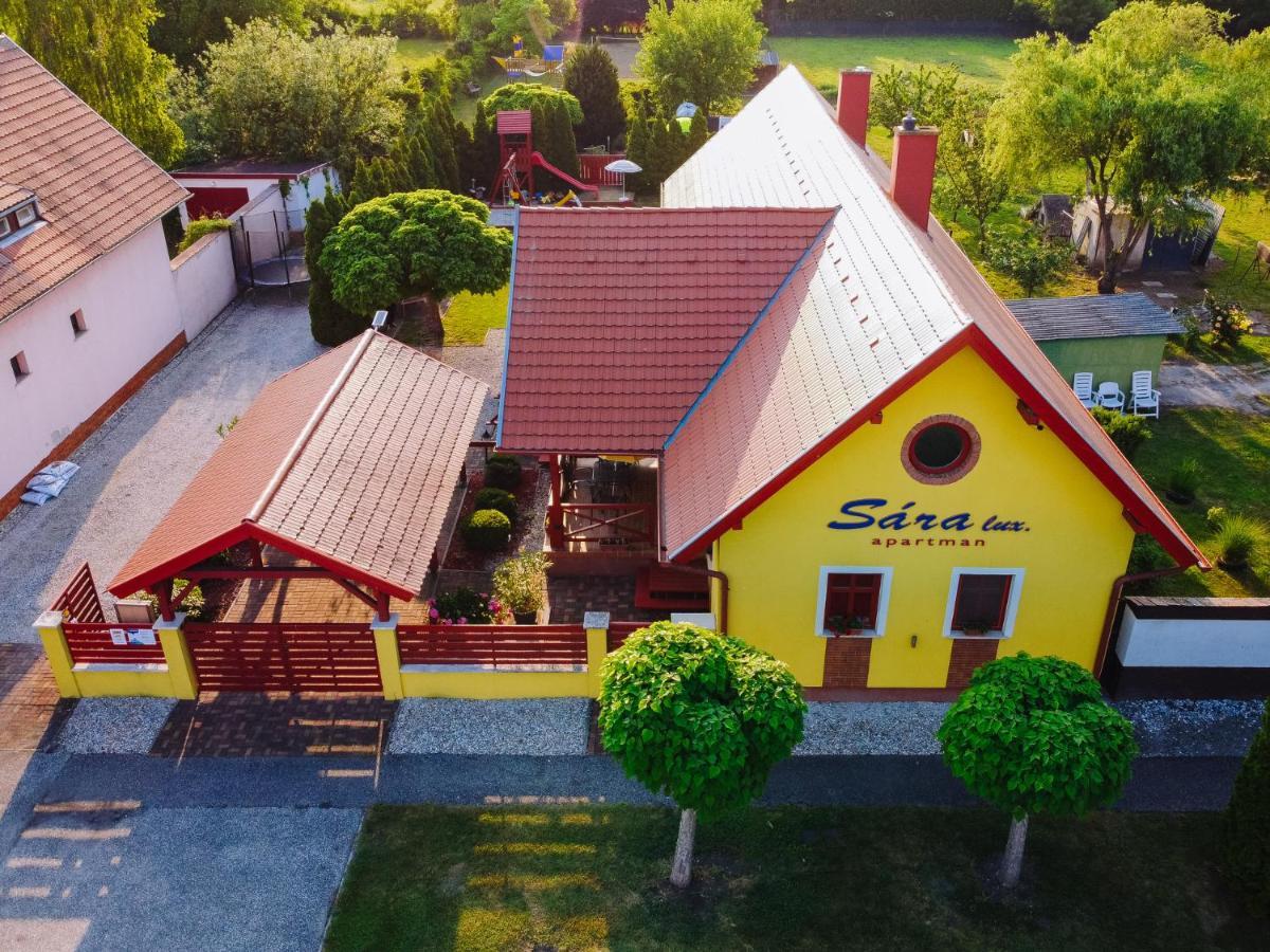 Sara-Lux Apartman Nyarliget المظهر الخارجي الصورة
